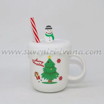 коледна чаша с елха и снежен човек плюс капаче и сламка