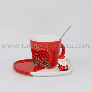 коледен комплект чаша с чинийка сърце и Дядо Коледа