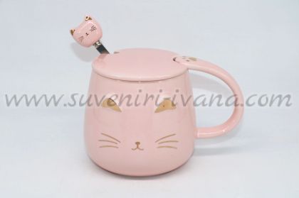 розова чаша котешка муцунка