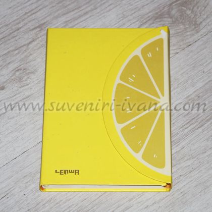 жълт тефтер с твърди корици лимон