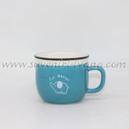 светлосиня керамична чаша със слонче и надпис Hello