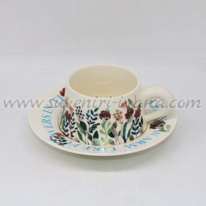 комплект керамична чаша с чинийка на цветя