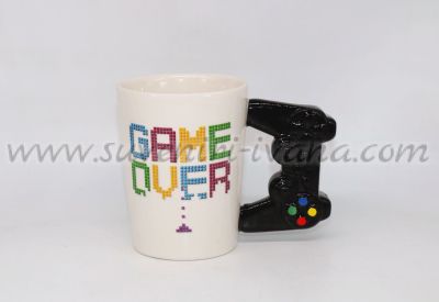 чаша Game Over с дръжка джойстик за плейстейшън