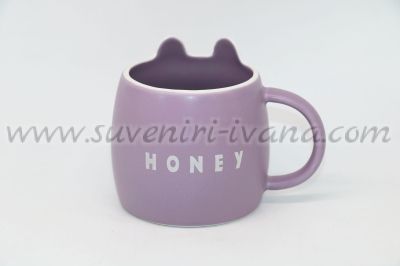 лилава чаша с надпис Honey