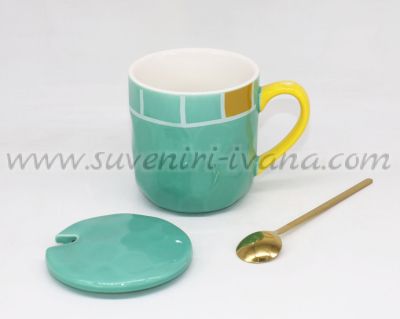 чаша с принт правоъгълни фигури