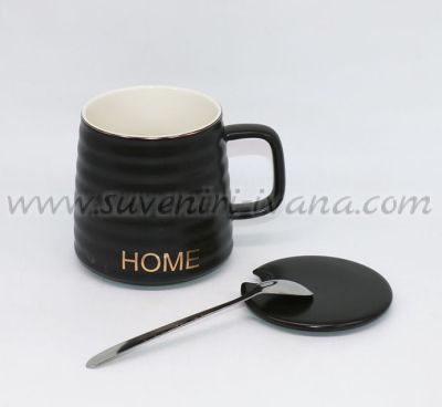 чаша в черно с капаче и лъжичка Home