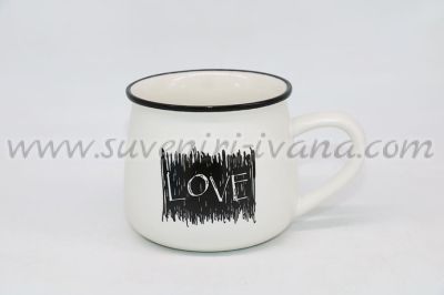 канче с черен принт Love