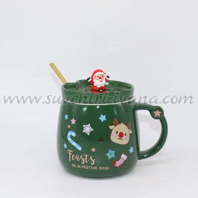 Керамична чаша украсена с коледни мотиви, капак и лъжичка - модел три