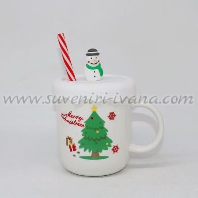 коледна чаша с елха и снежен човек плюс капаче и сламка