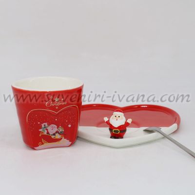 коледна чаша с чинийка и лъжичка
