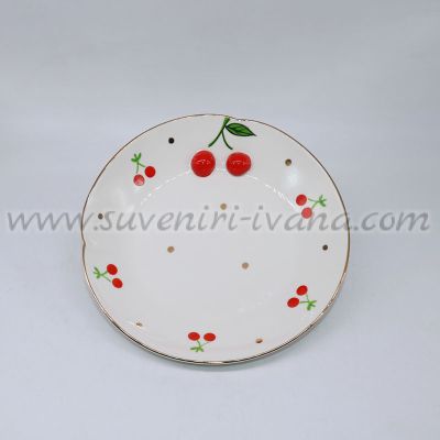 керамична чиния с релефни черешки