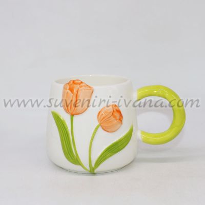 чаша с релефни цветя лалета