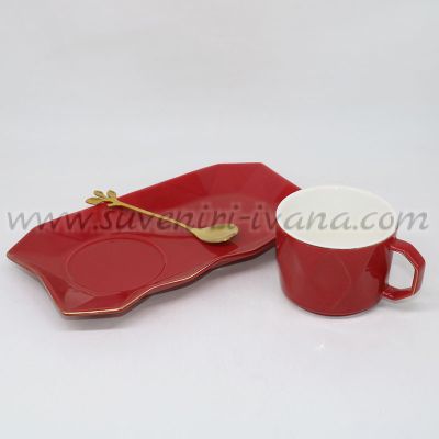 червен комплект за чай или кафе