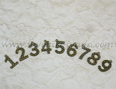 метални числа от 0 до 9