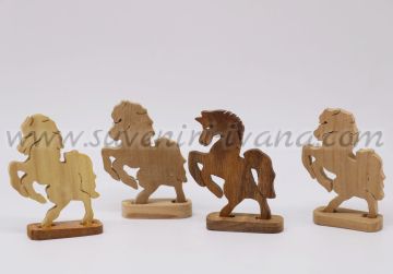 фигурки дървени кончета