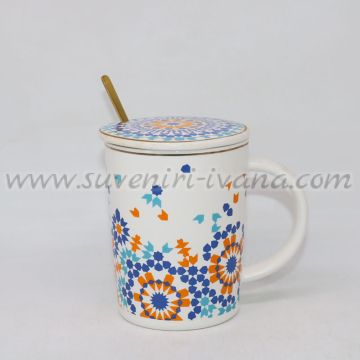 чаша с ориенталски мотиви