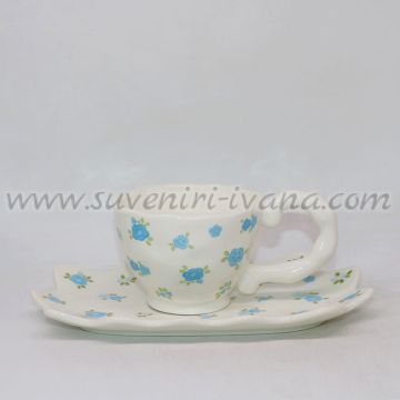 пролетен комплект чашка с чинийка на цветенца