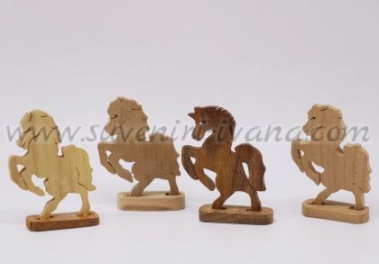 фигурки дървени кончета