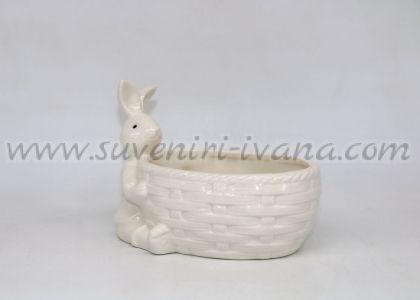 великденска декорация керамично панерче със зайче