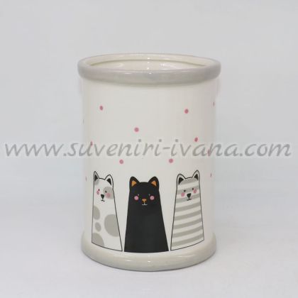 керамичен съд за прибори или декорация