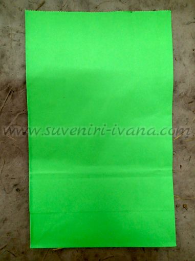 Хартиено пликче с цветен печат 16,0 х 26,0 х 8,0 см.