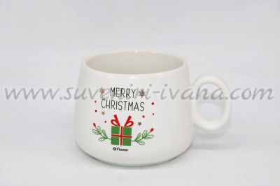 чаша с коледен подарък Merry Christmas