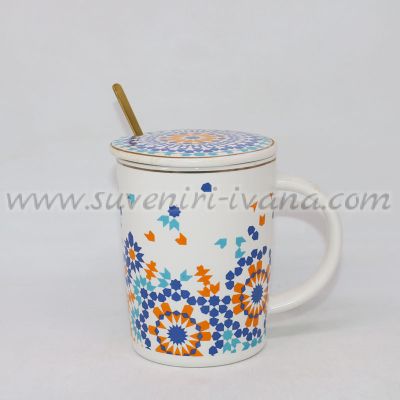 чаша с ориенталски мотиви