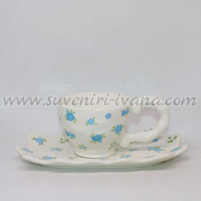 Пролетен керамичен комплект чашка с чинийка на цветенца, модел четири