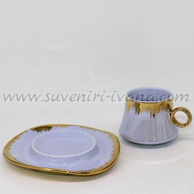 порцеланов комплект чаша с чинийка лилаво и златно