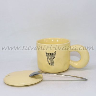 чаша с илюстрация на коте