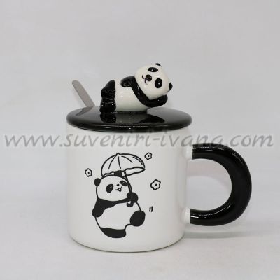 чаша с 3D панда капак и лъжичка